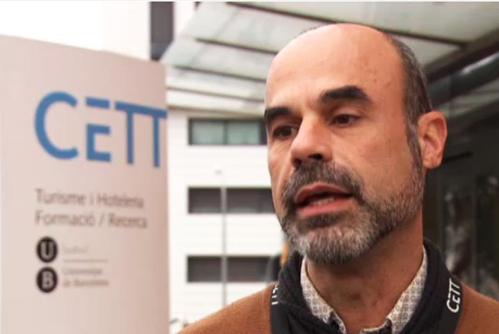 Ramon Serrat habla en el telediario mediodía de TV1 sobre el aumento de turistas en Cataluña 